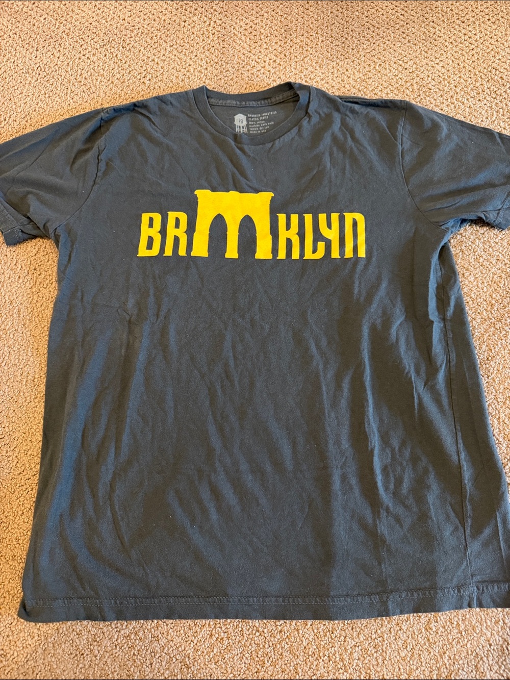Brooklyn Industries Classic Series Dark Gray BRKLYN Graphic Tee Large